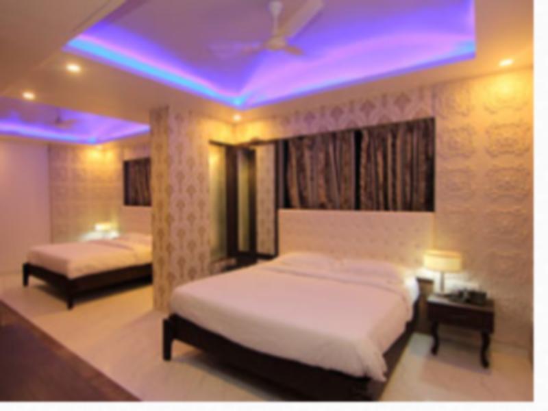 שירדי Hotel Sai Dharam Palace מראה חיצוני תמונה