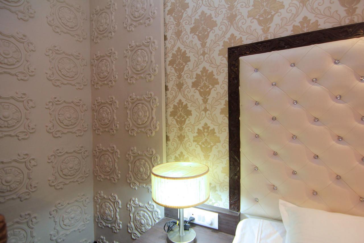 שירדי Hotel Sai Dharam Palace מראה חיצוני תמונה